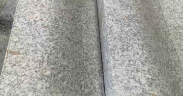 临沧芙蓉白S型拉丝面路沿石