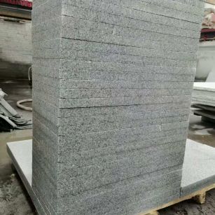 临沧 花岗岩 地铺成品300*600，尺寸标准、厚薄均匀