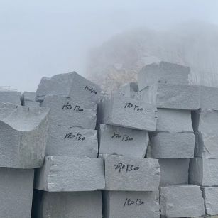 临沧芝麻白花岗石