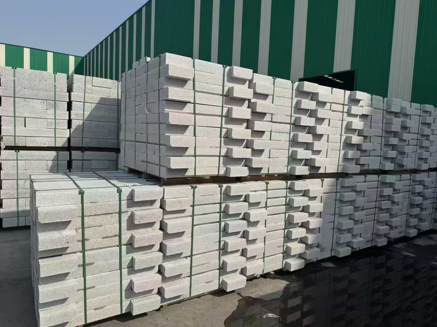 临沧芝麻白路沿石