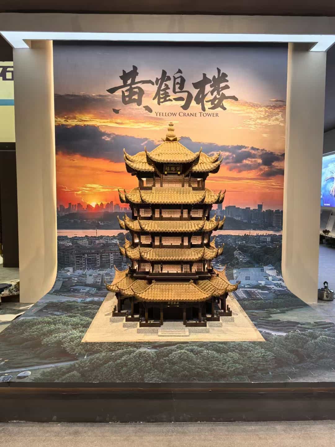 临沧仿古石文创作品-黄鹤楼
