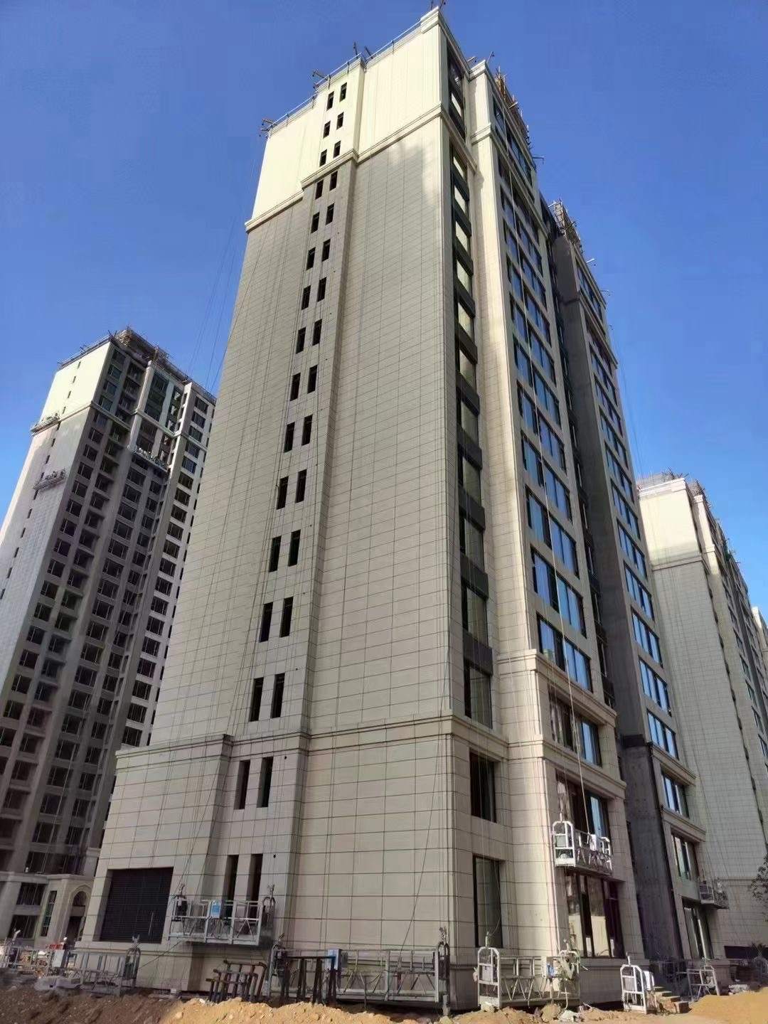 临沧黄金麻高端小区，外墙干挂